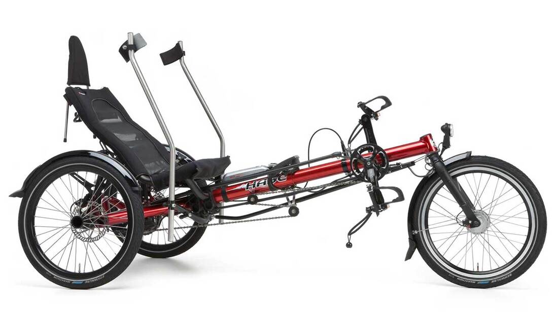 adaptive trike with shoulder steering unit